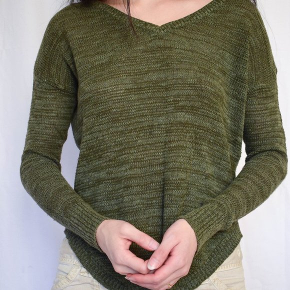 Army Green Knit Sweater 😍 - Picture 4 of 5